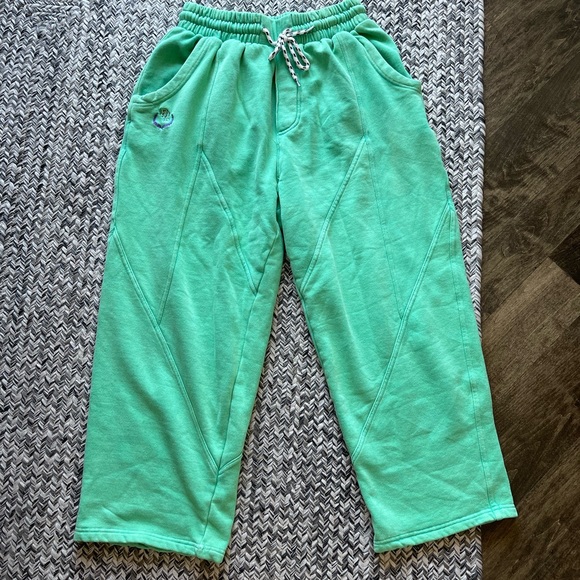 BDG Cropped Fleece Pull-On Pant - Picture 3 of 5